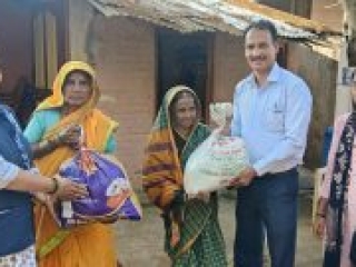 Dec 2023 Vrudhana Adhar Ration Was Distributed By Shri. Deepak Tarale, Social Activist & Our Supporter.